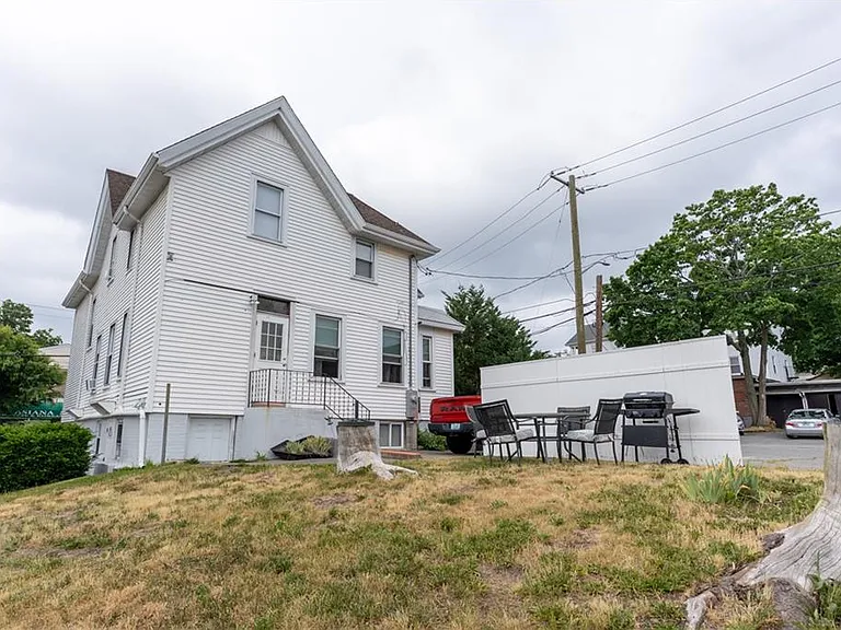 93 Warren Ave #4 — Photo 1
