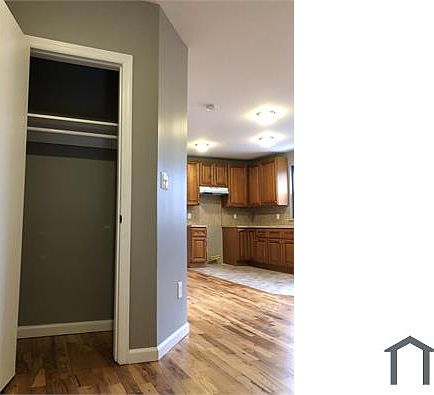 3rd image of 845 Van Duzer St Floor 2