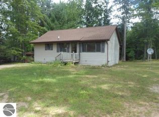 2072 N Clear Lake Rd, West Branch, MI 48661