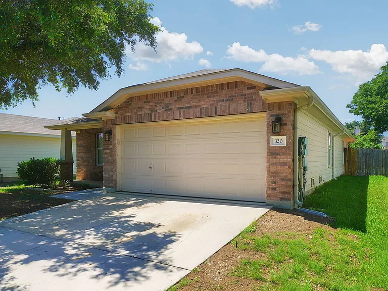 320 Longhorn Way — Photo 5