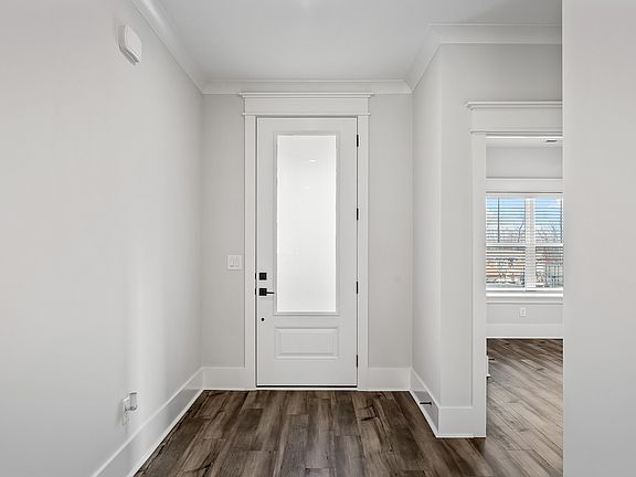 2nd image of 812 Tanager Ct Lot 55