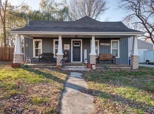 311 S Main St, Rogersville, MO 65742