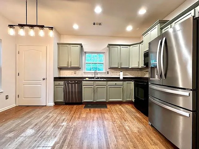 284 William Nye Dr SE — Photo 5