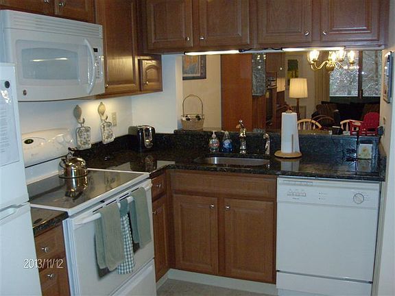 2nd image of 65 Eaton Lane #65