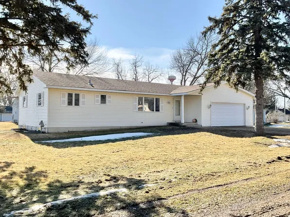 54067 267th St, Lansing, MN 55950