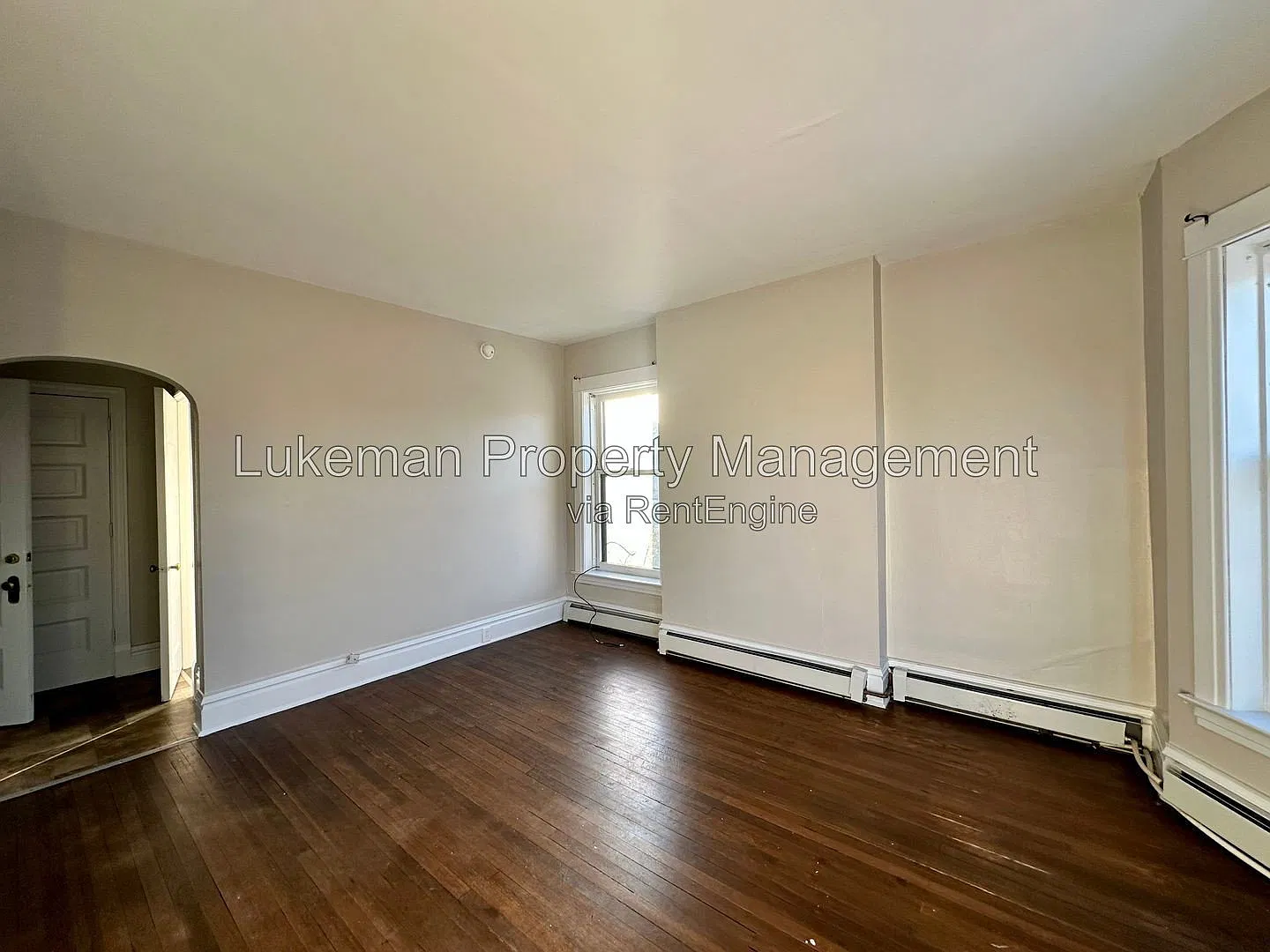 1 bed, 1.0 bath, 700 sqft, $925 — Photo 3
