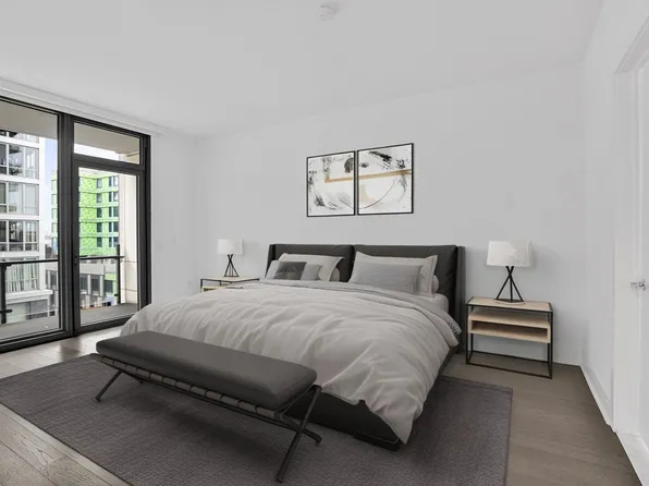 9 Avenue At Port Imperial image 18 of 50