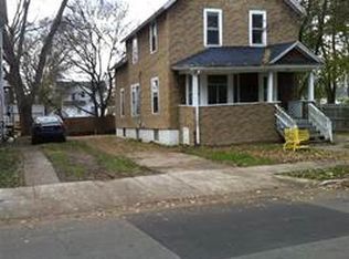 1302 John St, Kalamazoo, MI 49001