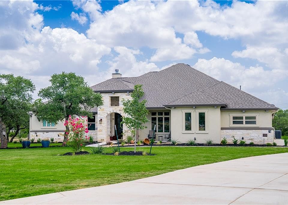 1st image of 221 Highland Oaks