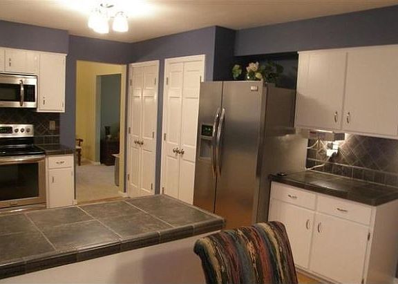 3rd image of 3116 Lindsey Dr