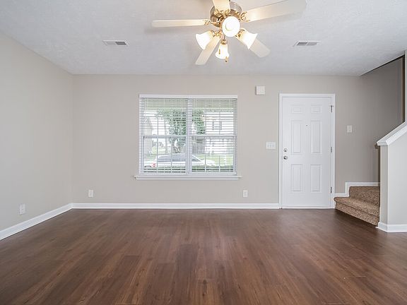 2nd image of 222 Niagra Ln