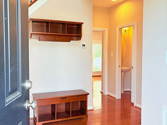 2nd image of 2815 Greate Way