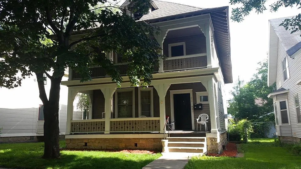 656 Iglehart Ave — Photo 1