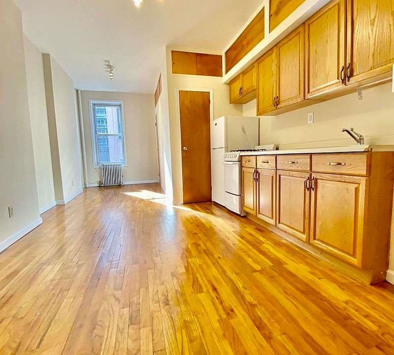 1st image of 440 E 75th St APT 14