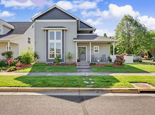 1043 Sandoz St, Central Pt, OR 97502