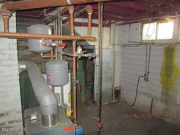 4th image of 1265 Prospect Ave SE