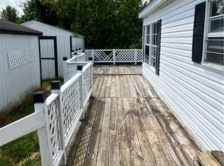 237 Crabapple Dr, Canandaigua, NY 14424