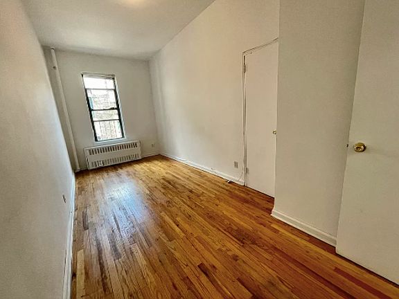 4th image of 203 W 91st St APT 4C