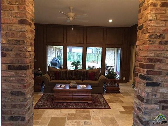 4th image of 2219 Kensington Dr