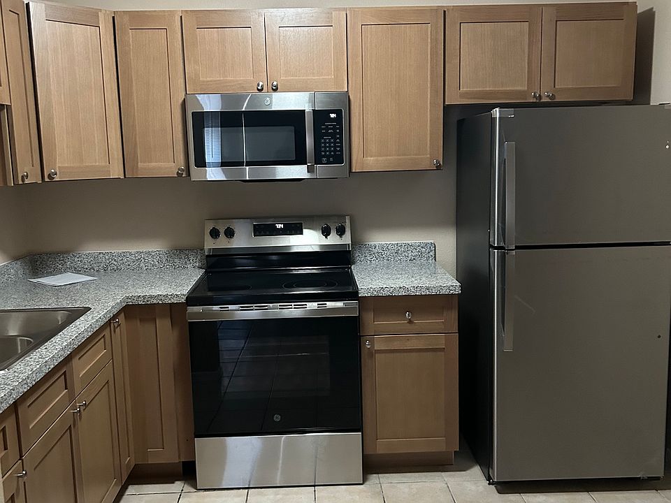 2nd image of 420 E Southern Ave #1