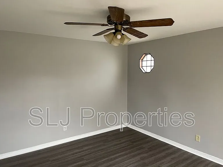 10818 Grafton Hall Rd — Photo 3