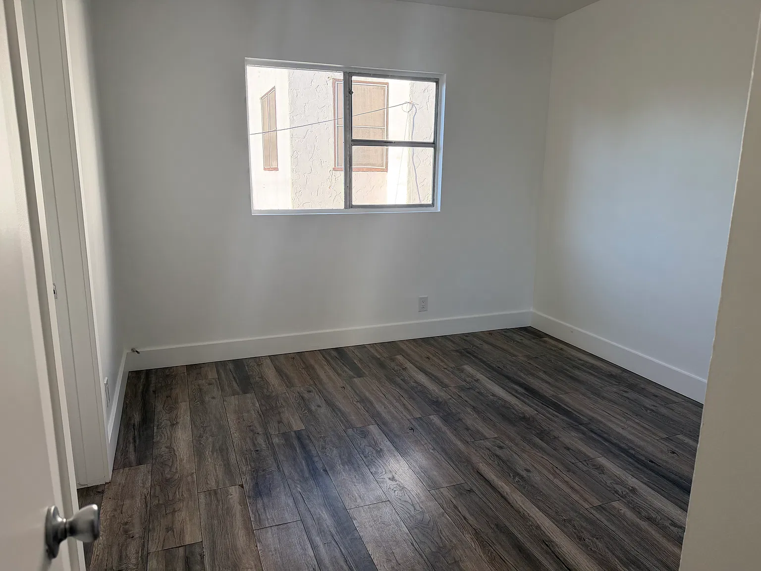 1 bed, 550 sqft, $1,800 — Photo 2