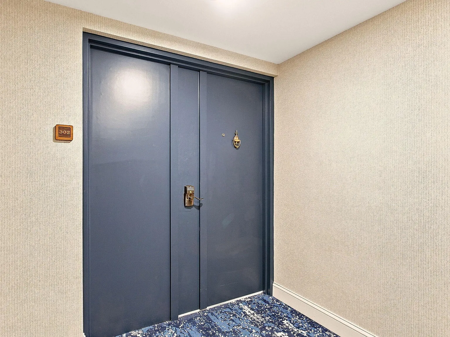 2 bed, 2.0 bath, 1174 sqft, $2,500 — Photo 4