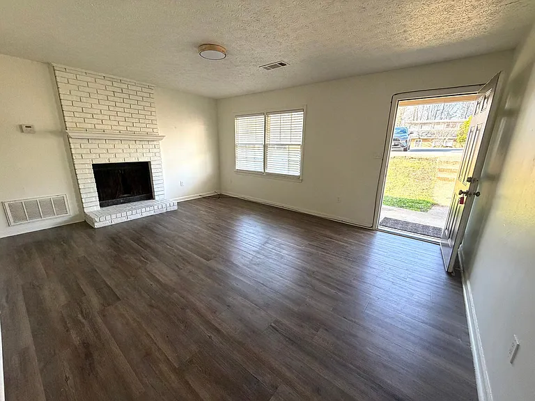 120 Sayemore Dr #120 — Photo 3