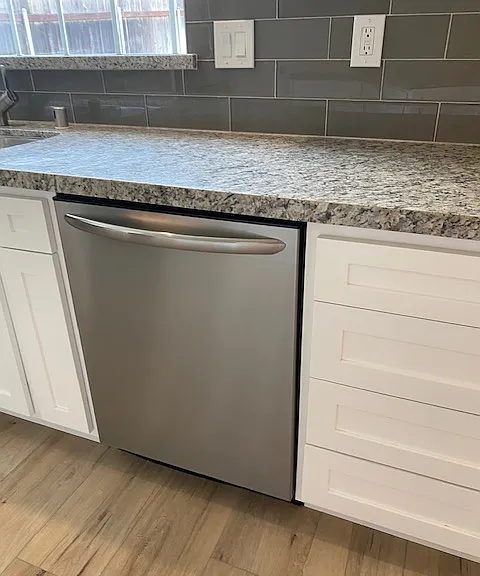 479 Allview Ct — Photo 5