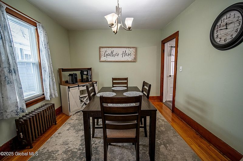 5th image of 611 Cramer Avenue