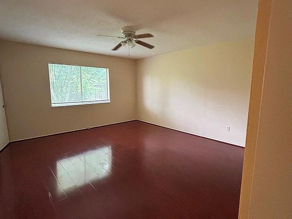 5th image of 2843 Quiet Bend Dr