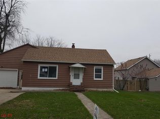 524 4th St, Jesup, IA 50648