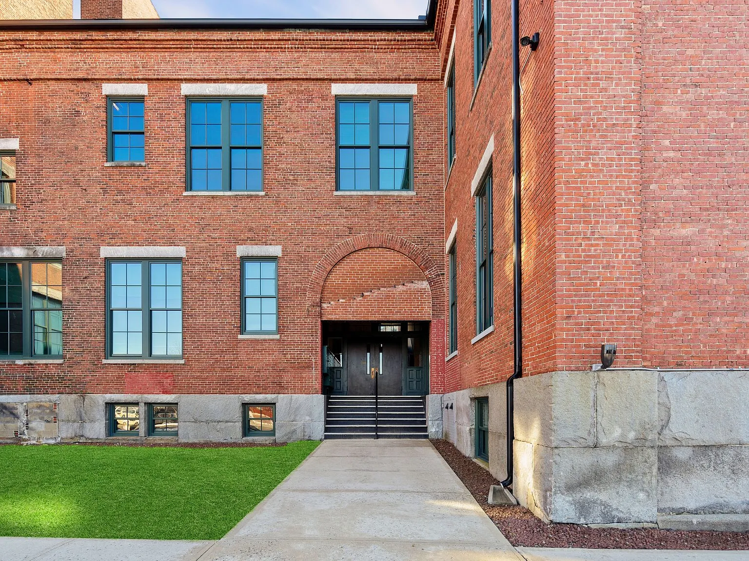 The Varnum — Photo 3