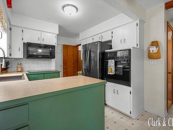 5th image of 4747 Marshall Ave SE