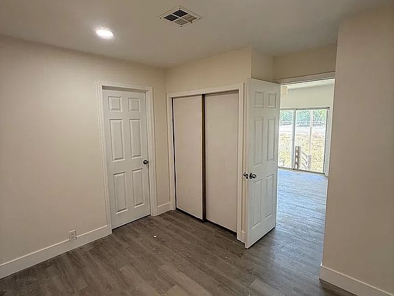 5th image of 4019 E Floral Ave