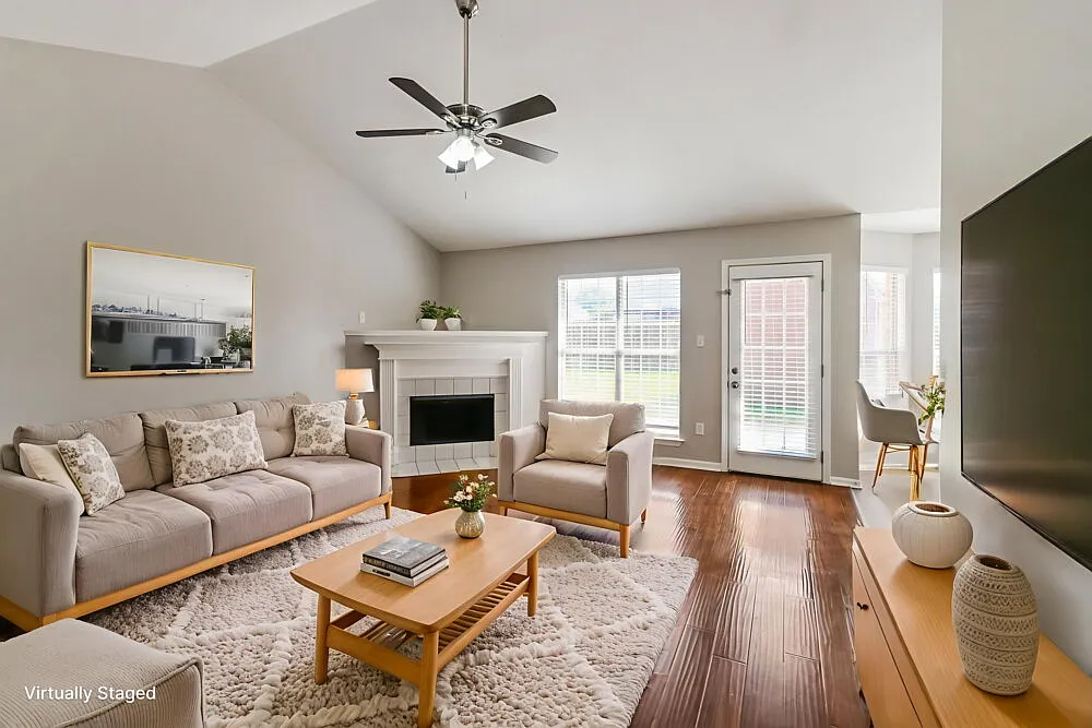 4 bed, 2.0 bath, 1743 sqft, $1,920 — Photo 4