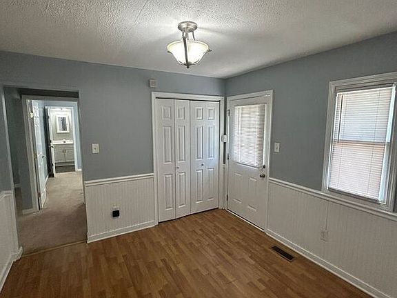 2nd image of 511 Pleasants Ln