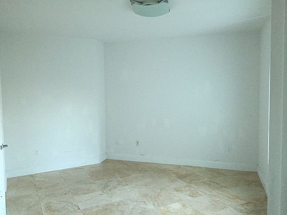 4th image of 350 S Miami Ave APT 1411