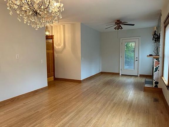 4th image of 1000 N Oakley Blvd APT 1