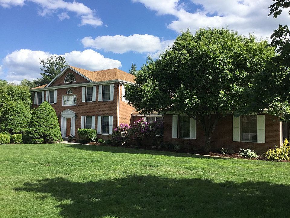 Sprawling Colonial Manor