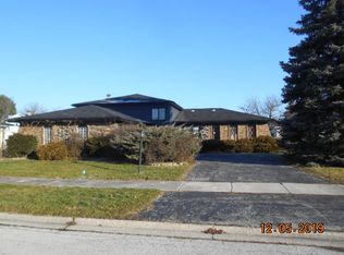 946 E 192nd Pl, Glenwood, IL