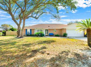 1021 Oak View Dr, Pensacola, FL 32506