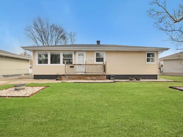 9047 Pettit Dr, Highland, IN 46322