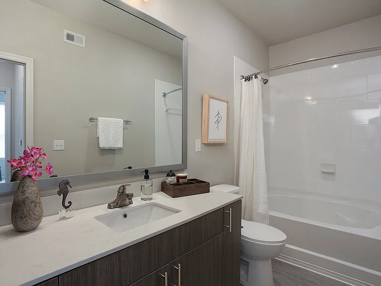 Legacy Union Square Apartments — Photo 25
