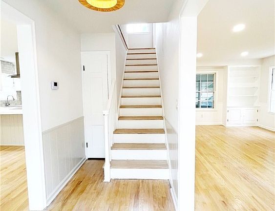4th image of 742 Allison Ave