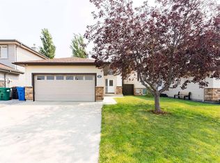 27 W Fairmont Rd S, Lethbridge, AB T1K8C7