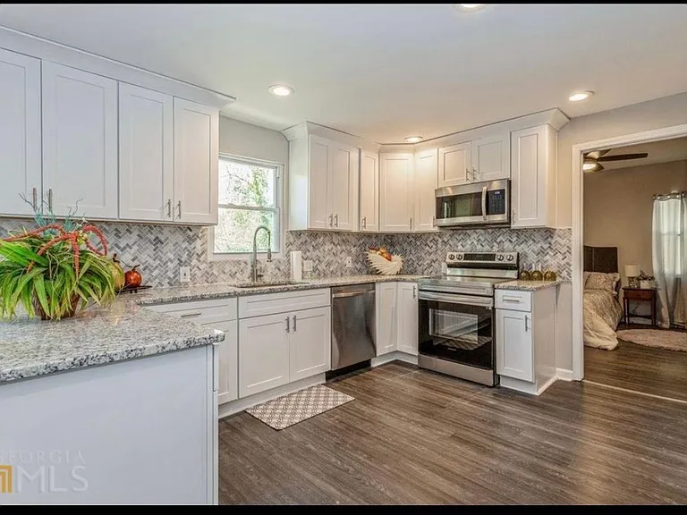 1451 Lavender Dr NW — Photo 17