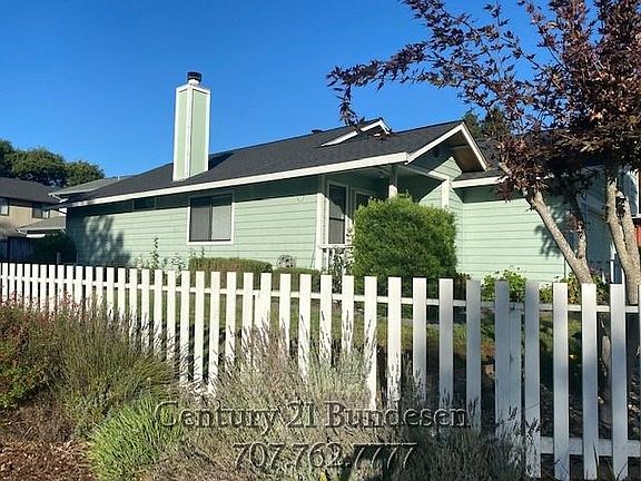 3rd image of 305 Wilford Ln