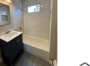 2 Park St #3, Salem, MA 01970