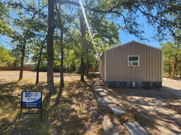 315 Acorn Oak Street, Somerville, TX 77879